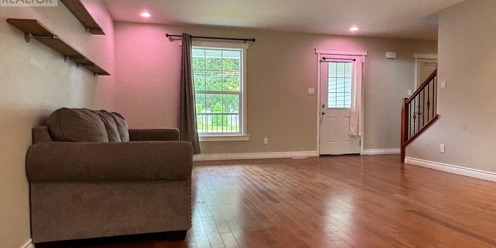 1 3239 APSLEY STREET Terrace Photo 6 1 3239 APSLEY STREET Terrace Photo 6